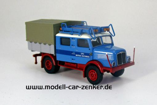 Brekina LKW IFA Bautruppwagen LPG Roter Oktober 