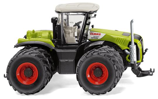 Wiking Claas Xerion 5000 mit Zwillingsbereifung 