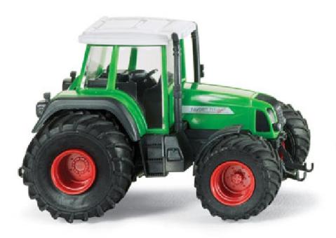 Wiking  Traktor Fendt 711 Vario mit Breitreifen 