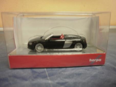 Herpa PKW Audi R8 Spyder Mythosschwarz Perleffekt 038690 