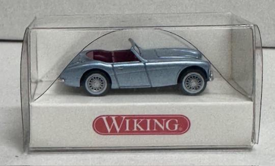 Wiking PKW Austin Healey 300 hellblau metallic 