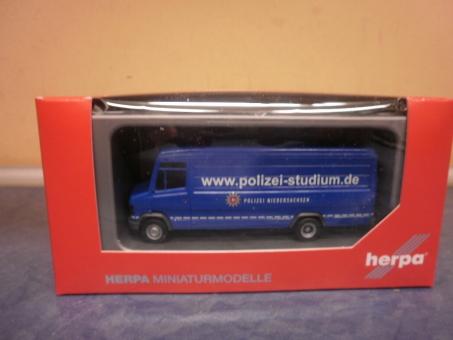 Herpa MB Vario T2 Langkasten Polizei Niedersachsen 091411 