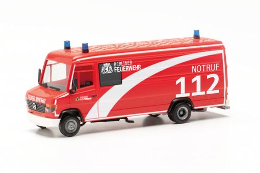 Herpa MB Vario Langkasten Berliner Feuerwehr 097444 