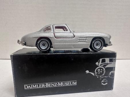 SIKU PKW Mercedes 30 SL in Sonderverpackung silber 