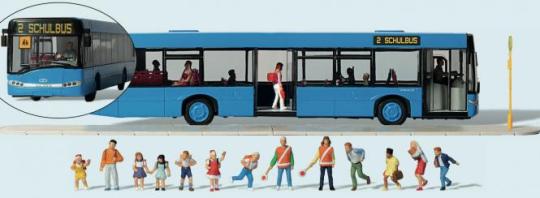 Preiser Figuren Superset mit Solaris Urbino- Bus Schulbus 