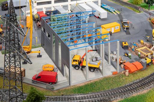 Faller Industriehalle im Bau, Systembau 
