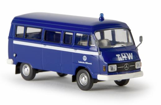 Brekina Starmada MB L 206 D Bus THW 