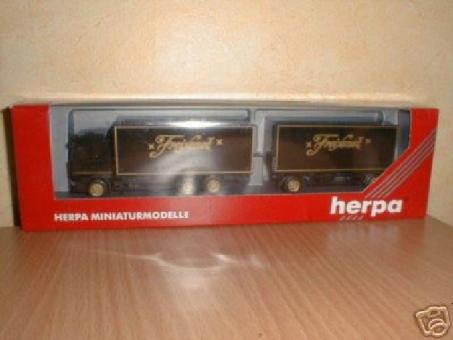 Herpa LKW Scania 4 KHZ Freixenet 
