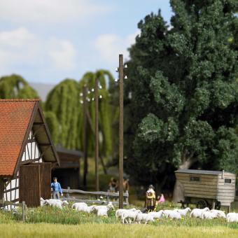 Busch Fünf Freileitungsmasten 