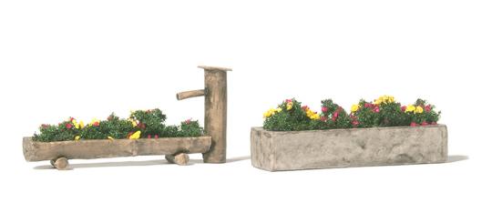 Preiser Blumenbepflanzte Brunnen.Fertigmodell 