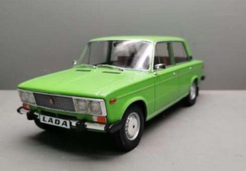 Triple 9 1:18 Lada 2106 - 1976 - bright green 
