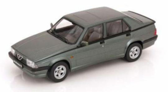 Triple 9 1:18 Alfa Romeo 75 - dark grey 