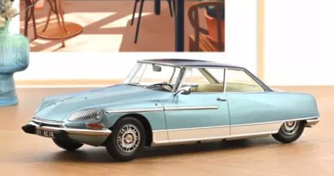 NOREV 1:18 Citroën DS 21 Le Léman 1968 - light blue / dark b 