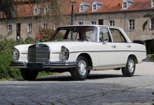 NOREV 1:18 Mercedes 250 SE (1965-1967) white/weiß 