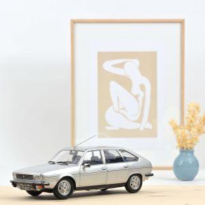 NOREV 1:18 Renault 30 TX 1979 - silver 