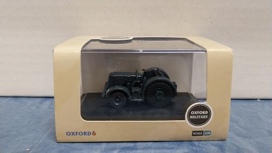Busch Oxford 1:76 David Brown Tractor RAF blue/grey 
