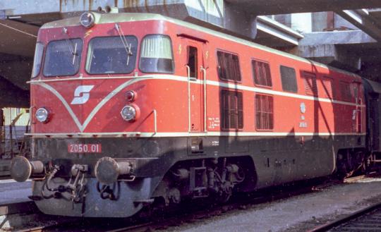 Jägerndorfer H0  Diesellok 2050.01 orange Metall 20530 