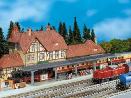 Faller N Bahnsteig 