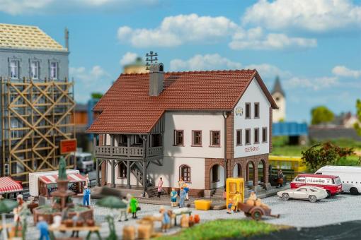 Faller Kleinstadtrathaus 231727 