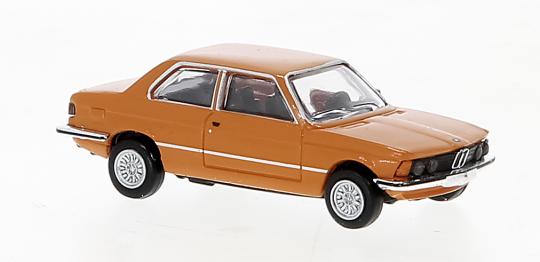 Brekina PKW BMW 323i, orange 