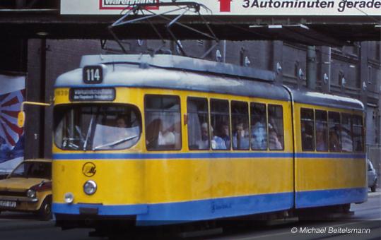 Arnold Tram GT 6 gelb/blau Essen, Ep. IV/V, DCC HN2603D 