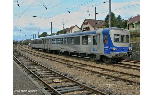 Jouef 2-tlg.Dieseltriebwagen EAD X 4500,blau/silber Lack. SNCF, Epo.IV 2612_HJ 