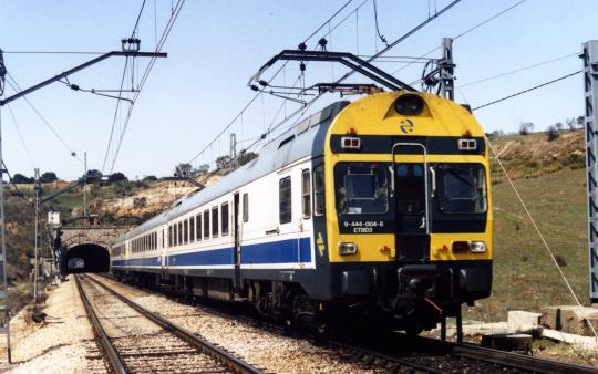 Arnold elektrischer Triebzug der Reihe 444, RENFE, Epoche V 