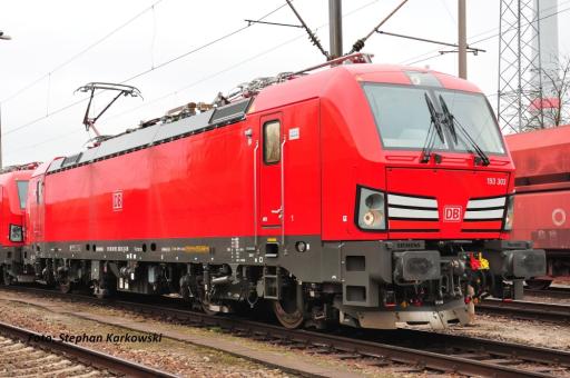 Jägerndorfer H0  E-Lok Vectron Cargo DB Metall 27050 