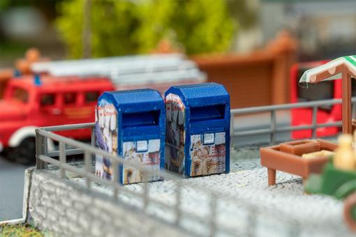 Faller 2 Altkleidercontainer 