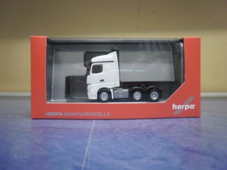 Herpa LKW MB Actros 11 Streamspace SZM 6x2 weiß 305174-003 