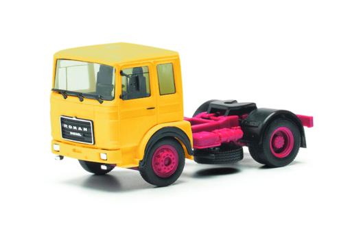 Herpa LKW Roman Diesel 4x2 SZM gelb 