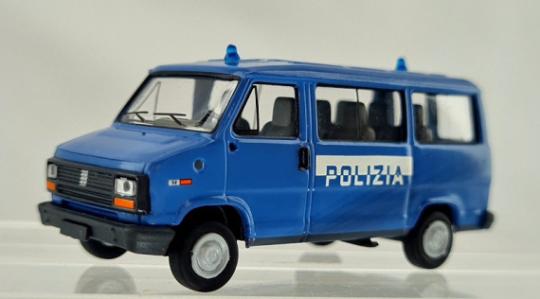 Brekina  Fiat Ducato Polizia 34909 