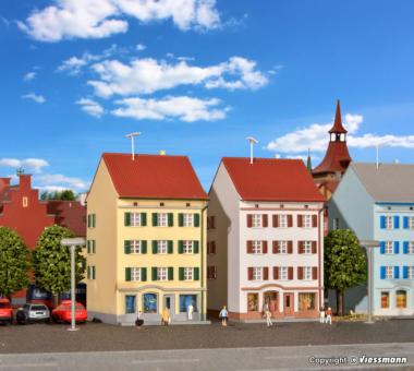 Kibri Z Z Mehrstöckiges Wohnhaus mit Ladengeschäft, 2 Stück 