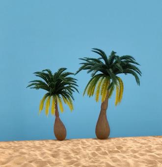 VK Modelle 2 tropische Kokospalmen, grün mit gelb, 7,5 cm + 10 cm 