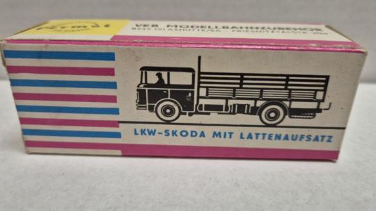 Permot Prefo LKW Skoda Pritschen-LKW m Lattenaufsatz 