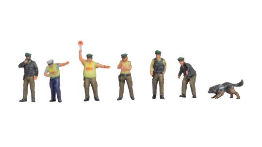 Noch Polizisten, grüne Uniform 