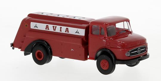 Brekina LKW MB L 322 Tank Avia  47039 