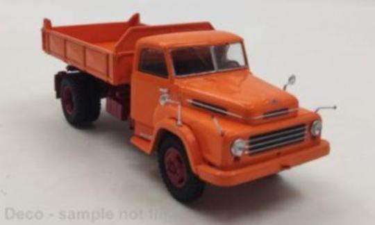 Premium ClassiXXs 1:43 Csepel D-450, orange 