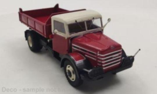 Premium ClassiXXs 1:43 Csepel D-445 - red 