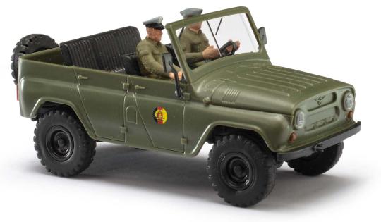 Busch UAZ 469 NVA mit Fahrer 52113 