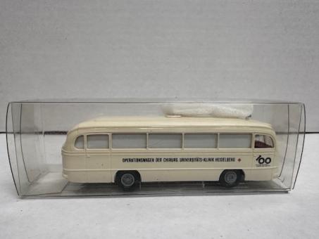 Brekina Stadtbus MB O 321 H Operationswagen Uniklinik Heidelberg 