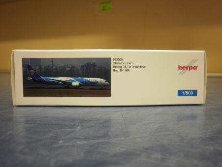 Herpa Wings 1:500 Boeing 787-9 Dreamliner China Southern 787th 533300 