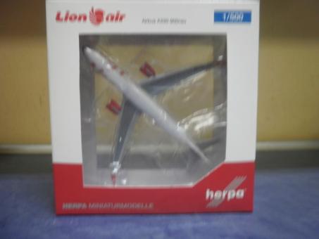 Herpa Wings 1:500 Airbus A330-900neo Lion Air 533676 