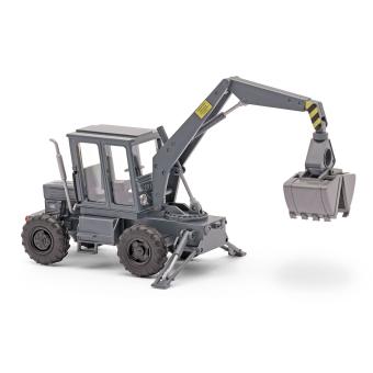 Busch TIH 445 Schlepper DR grau 54403 