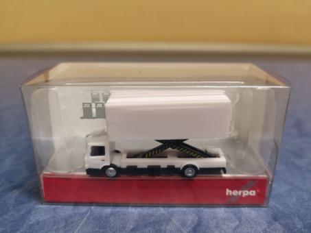 Herpa Wings 1:200 Zubehör Cateringfahrzeug 