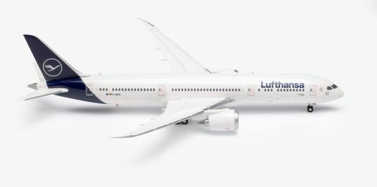 Herpa Wings 1:200 Boeing 787-9 Dreamliner Lufthansa 572033 