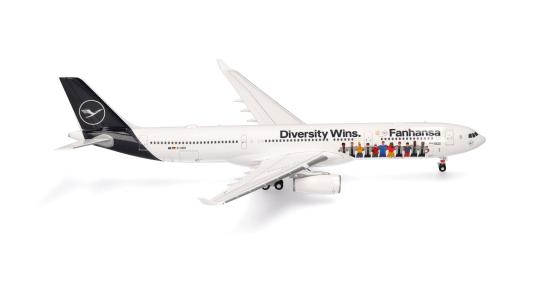 Herpa Wings 1:200 Airbus A 330-300 Lufthansa Diversity Wins 