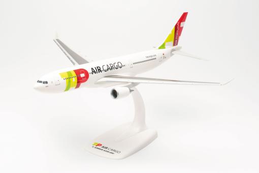 Herpa Snap Wings 1:200 Airbus A 330-200 TAP Air Cargo 613736 