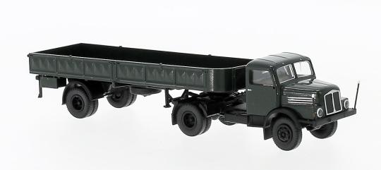Brekina LKW IFA S 4000-1 Sattelzug mit neuem Auflieger schwarz 71401 