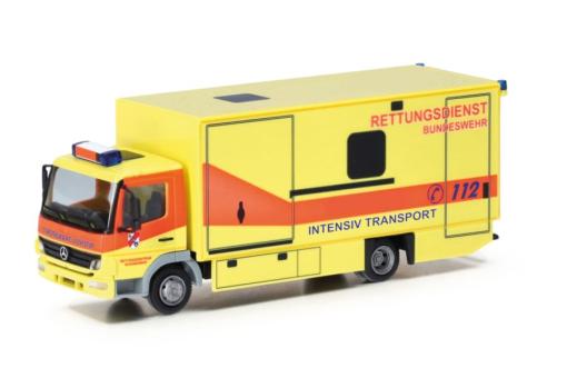 Herpa MB Atego 08 Koffer-LKW Bundeswehr Krankenhaus 